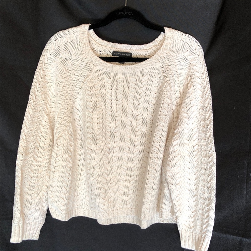 Banana Republic Women's Ivory Cable Knit Sweater